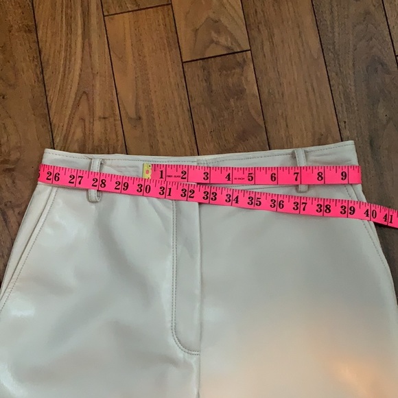 ❗️SOLD❗️ Babaton Long Wide-Leg Short Pants Size 6 - Picture 11 of 12
